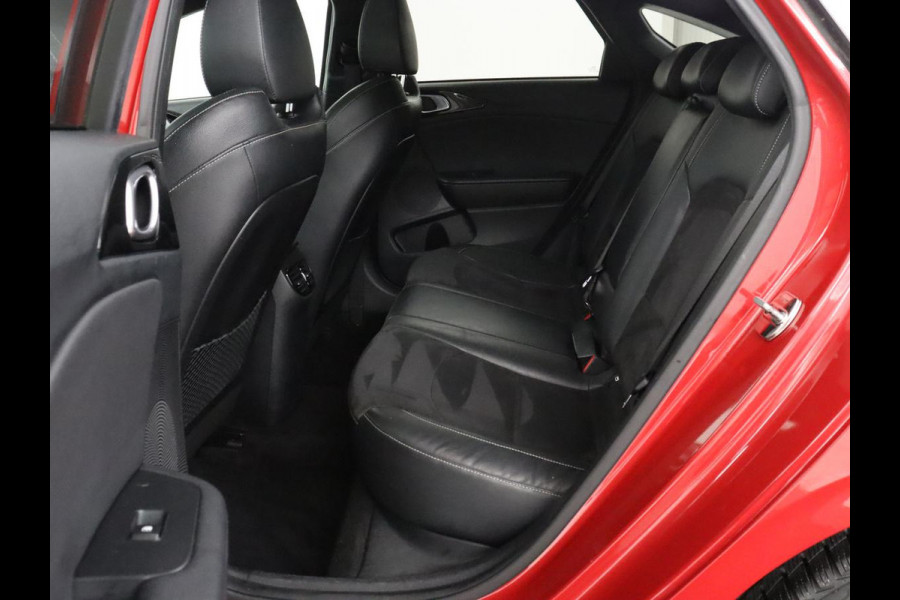Kia ProCeed 1.4 T-GDI GT-Line | Pano.Dak | Camera | Apple Carplay | LED | Stoel/Stuurwielverwarming | Lane-keeping |