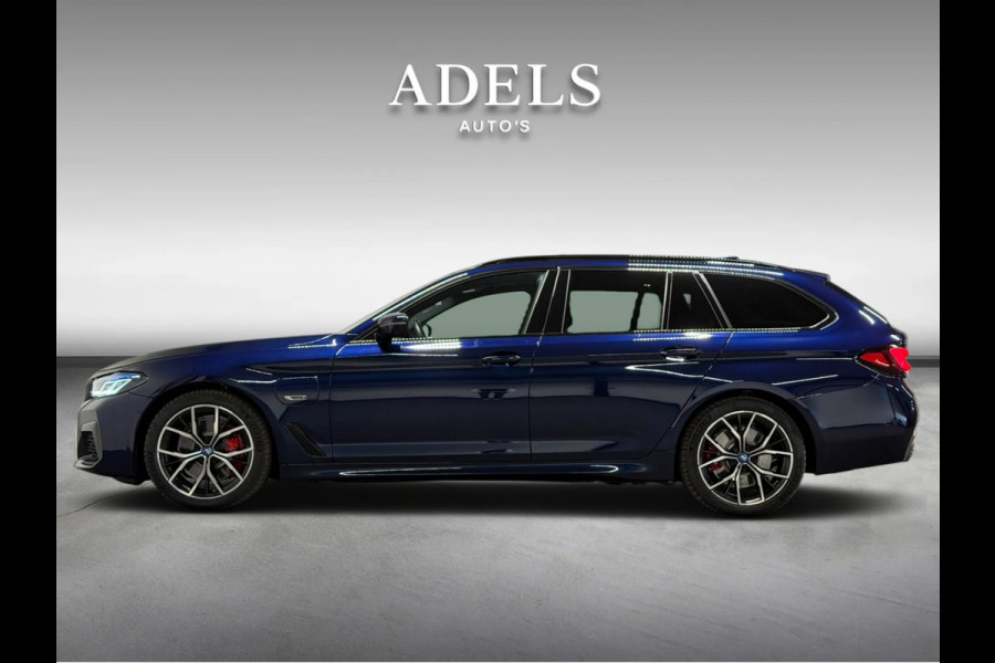 BMW 5 Serie Touring 530e xDrive M Sport Pro Pano HUD Massage Laser 4-Wielbesturing Shadowline 360 Camera Softclose Dealer Onderhou