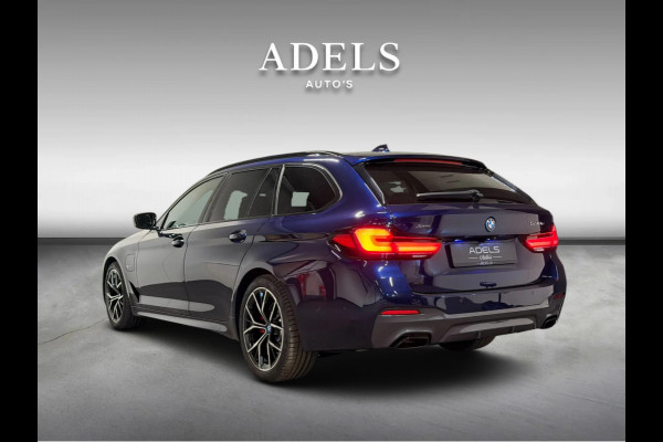 BMW 5 Serie Touring 530e xDrive M Sport Pro Pano HUD Massage Laser 4-Wielbesturing Shadowline 360 Camera Softclose Dealer Onderhou