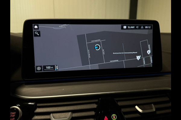 BMW 5 Serie Touring 530e xDrive M Sport Pro Pano HUD Massage Laser 4-Wielbesturing Shadowline 360 Camera Softclose Dealer Onderhou
