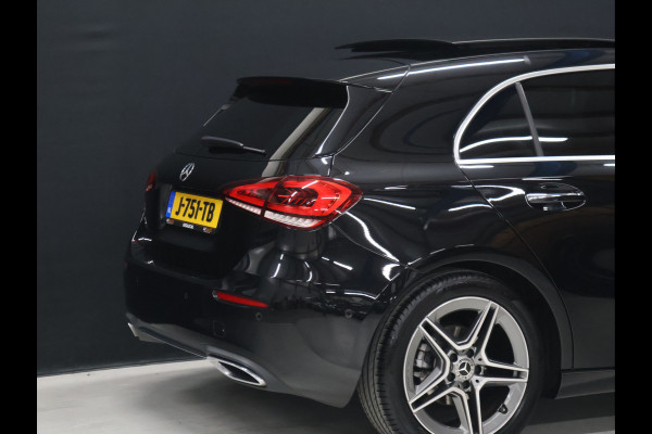 Mercedes-Benz A-Klasse 180 Business Solution Luxury [SCHUIFKANTELDAK, SFEERVERLICHTING, STOELVERWARMING, CRUISE CONTROL, MEMORY SEATS, CAMERA, PDC V+A, DIGITAL DASH, LEDER, BLUETOOTH, NAVIGATIE, CLIMATE CONTROL, NIUEWSTAAT]