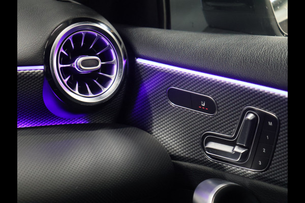 Mercedes-Benz A-Klasse 180 Business Solution Luxury [SCHUIFKANTELDAK, SFEERVERLICHTING, STOELVERWARMING, CRUISE CONTROL, MEMORY SEATS, CAMERA, PDC V+A, DIGITAL DASH, LEDER, BLUETOOTH, NAVIGATIE, CLIMATE CONTROL, NIUEWSTAAT]
