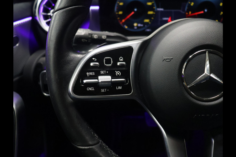 Mercedes-Benz A-Klasse 180 Business Solution Luxury [SCHUIFKANTELDAK, SFEERVERLICHTING, STOELVERWARMING, CRUISE CONTROL, MEMORY SEATS, CAMERA, PDC V+A, DIGITAL DASH, LEDER, BLUETOOTH, NAVIGATIE, CLIMATE CONTROL, NIUEWSTAAT]