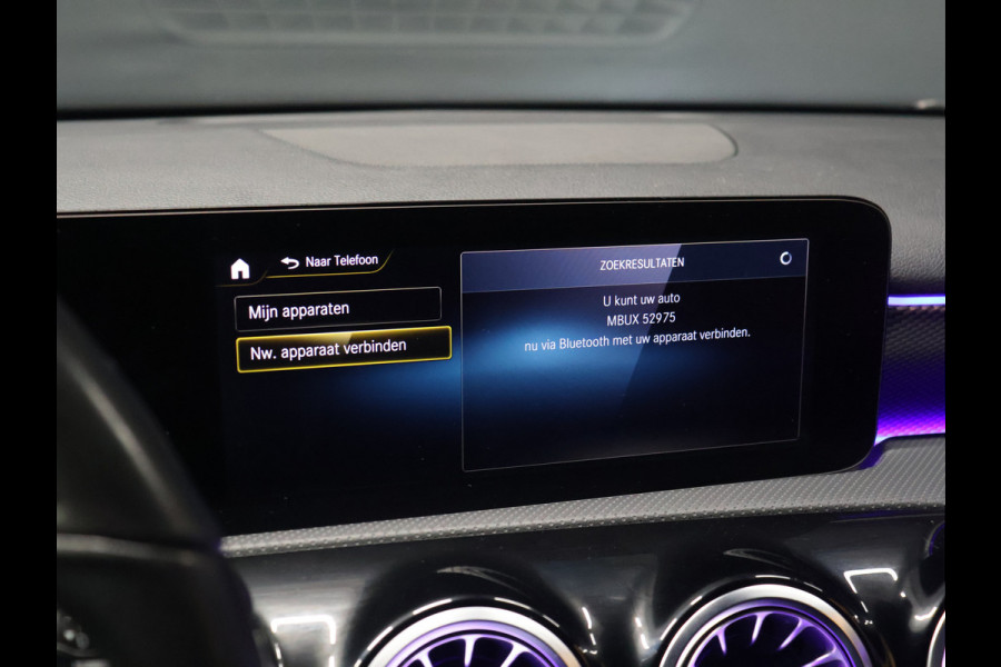 Mercedes-Benz A-Klasse 180 Business Solution Luxury [SCHUIFKANTELDAK, SFEERVERLICHTING, STOELVERWARMING, CRUISE CONTROL, MEMORY SEATS, CAMERA, PDC V+A, DIGITAL DASH, LEDER, BLUETOOTH, NAVIGATIE, CLIMATE CONTROL, NIUEWSTAAT]