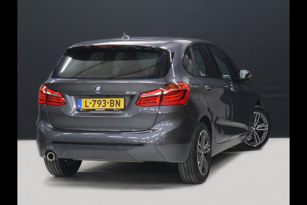 BMW 2 Serie Active Tourer 218i M Sport [STOELVERWARMING, HEAD-UP, CAMERA, CRUISE CONTROL, PDC V+A, CLIMATE CONTROL, BLUETOOTH, LEDER STUUR, ELEKTRISCHE ACHTERKLEP, NAVIGATIE, NIEUWSTAAT]