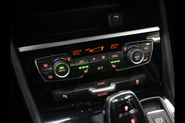 BMW 2 Serie Active Tourer 218i M Sport [STOELVERWARMING, HEAD-UP, CAMERA, CRUISE CONTROL, PDC V+A, CLIMATE CONTROL, BLUETOOTH, LEDER STUUR, ELEKTRISCHE ACHTERKLEP, NAVIGATIE, NIEUWSTAAT]