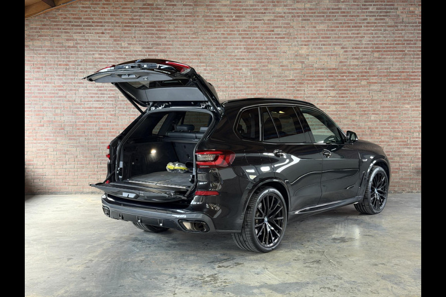 BMW X5 xDrive45e Executive M-Sport / Luchtvering / DAB / Navi / CarPlay / Trekhaak / 2 Jaar BMW Garantie / Camera