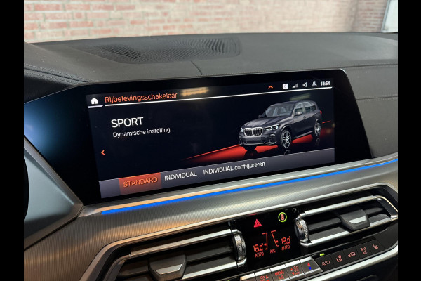 BMW X5 xDrive45e Executive M-Sport / Luchtvering / DAB / Navi / CarPlay / Trekhaak / 2 Jaar BMW Garantie / Camera