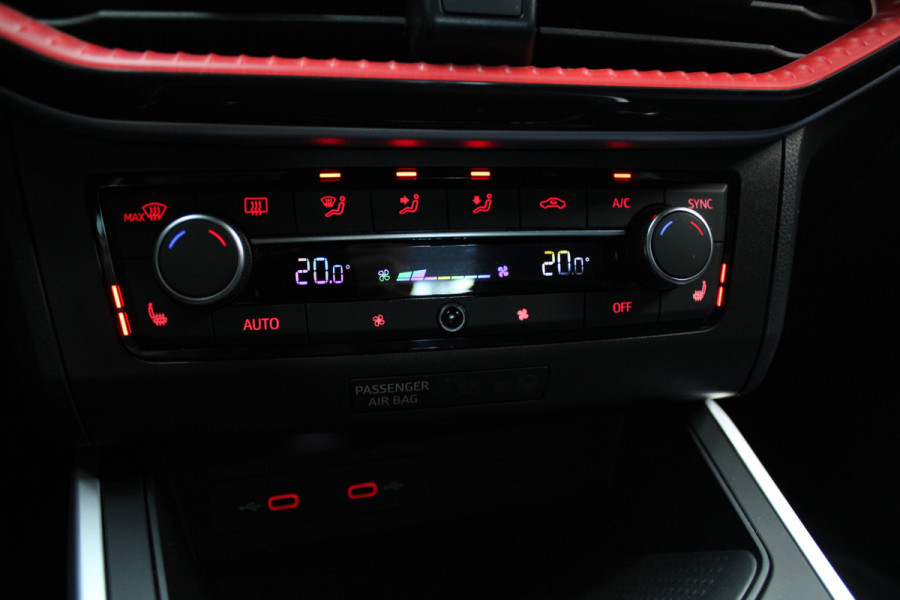 Seat Arona 1.5 TSI FR Navi Virtual ACC PDC Climate LM velgen Stoelverwarming Carplay BTW auto