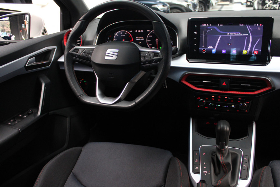 Seat Arona 1.5 TSI FR Navi Virtual ACC PDC Climate LM velgen Stoelverwarming Carplay BTW auto
