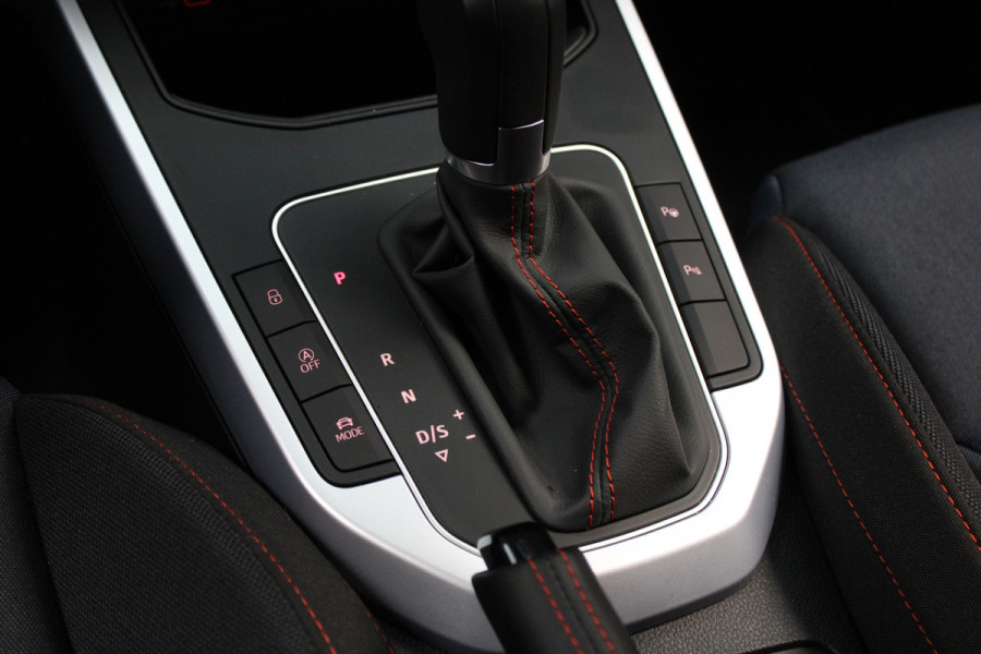 Seat Arona 1.5 TSI FR Navi Virtual ACC PDC Climate LM velgen Stoelverwarming Carplay BTW auto