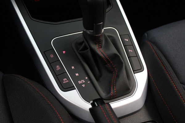 Seat Arona 1.5 TSI FR Navi Virtual ACC PDC Climate LM velgen Stoelverwarming Carplay BTW auto