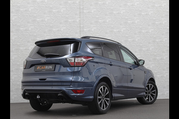 Ford Kuga 1.5 EcoBoost 150PK ST Line | Panorama | Trekhaak 2000kg Trekgewicht! | Navigatie | Carplay | Climate Control | RIJKLAARPRIJS! | Verwarmde Voorruit | Cruise Control | 18 inch | Getint Glas | Keyless-Start |