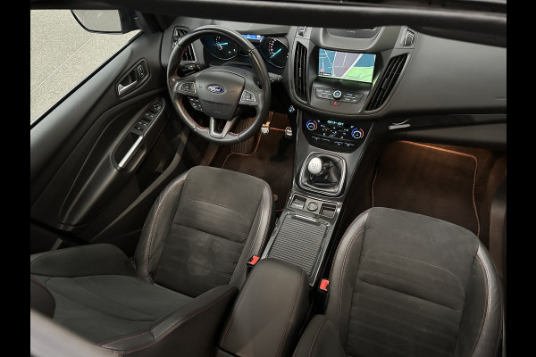 Ford Kuga 1.5 EcoBoost 150PK ST Line | Panorama | Trekhaak 2000kg Trekgewicht! | Navigatie | Carplay | Climate Control | RIJKLAARPRIJS! | Verwarmde Voorruit | Cruise Control | 18 inch | Getint Glas | Keyless-Start |