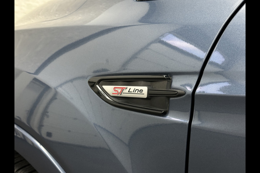 Ford Kuga 1.5 EcoBoost 150PK ST Line | Panorama | Trekhaak 2000kg Trekgewicht! | Navigatie | Carplay | Climate Control | RIJKLAARPRIJS! | Verwarmde Voorruit | Cruise Control | 18 inch | Getint Glas | Keyless-Start |