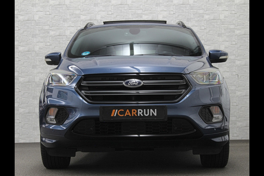 Ford Kuga 1.5 EcoBoost 150PK ST Line | Panorama | Trekhaak 2000kg Trekgewicht! | Navigatie | Carplay | Climate Control | RIJKLAARPRIJS! | Verwarmde Voorruit | Cruise Control | 18 inch | Getint Glas | Keyless-Start |
