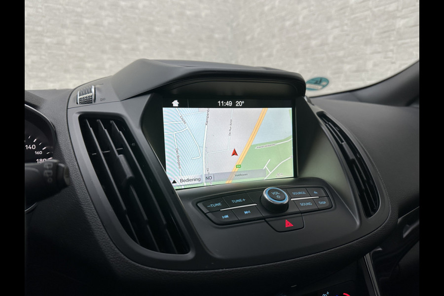 Ford Kuga 1.5 EcoBoost 150PK ST Line | Panorama | Trekhaak 2000kg Trekgewicht! | Navigatie | Carplay | Climate Control | RIJKLAARPRIJS! | Verwarmde Voorruit | Cruise Control | 18 inch | Getint Glas | Keyless-Start |