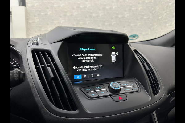 Ford Kuga 1.5 EcoBoost 150PK ST Line | Panorama | Trekhaak 2000kg Trekgewicht! | Navigatie | Carplay | Climate Control | RIJKLAARPRIJS! | Verwarmde Voorruit | Cruise Control | 18 inch | Getint Glas | Keyless-Start |