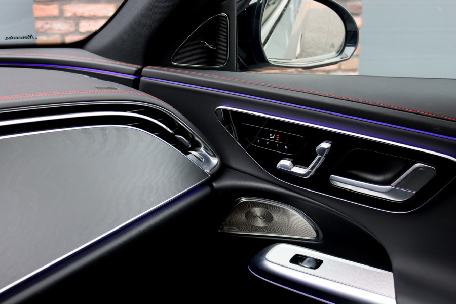 Mercedes-Benz E-Klasse Estate AMG 53 4MATIC+ | 585pk | Achterasbesturing | Distronic+ | Verwarmd Stuurwiel | Burmester | Digital Light | Trekhaak | Surround Camera | Verwarmd Stuurwiel | Augmented Reality |