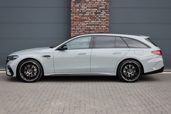Mercedes-Benz E-Klasse Estate AMG 53 4MATIC+ | 585pk | Achterasbesturing | Distronic+ | Verwarmd Stuurwiel | Burmester | Digital Light | Trekhaak | Surround Camera | Verwarmd Stuurwiel | Augmented Reality |