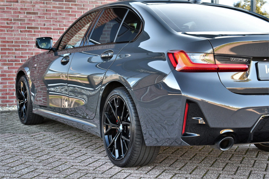 BMW 3-serie 330e M-Sport Dravit E-Dak Trekh E-zetels 19inch HUD Adp-onderstel