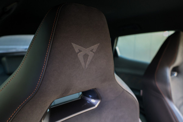 CUPRA Formentor 1.4 e-Hybrid VZ Tribe Edition | BTW | BEATS | ACC | STOEL & STUURWIELVERWARMING | 360 |