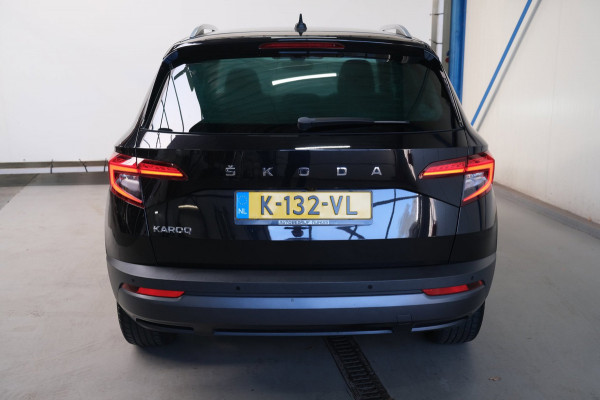 Škoda Karoq 1.5 TSI ACT Business Edition Plus - N.A.P. Airco, Cruise, PDC, Navi, Stoelverwarming, Carplay, Virtueel display.
