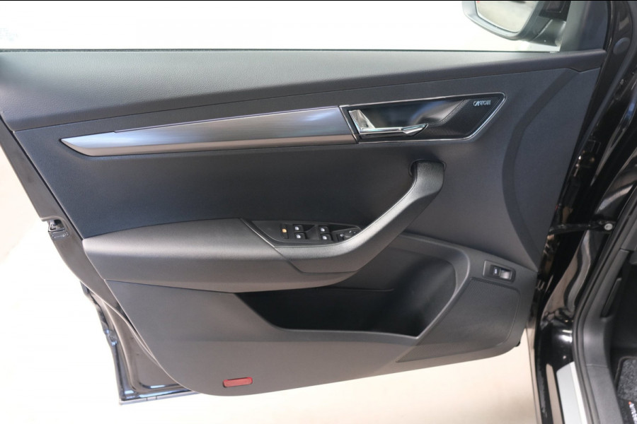 Škoda Karoq 1.5 TSI ACT Business Edition Plus - N.A.P. Airco, Cruise, PDC, Navi, Stoelverwarming, Carplay, Virtueel display.