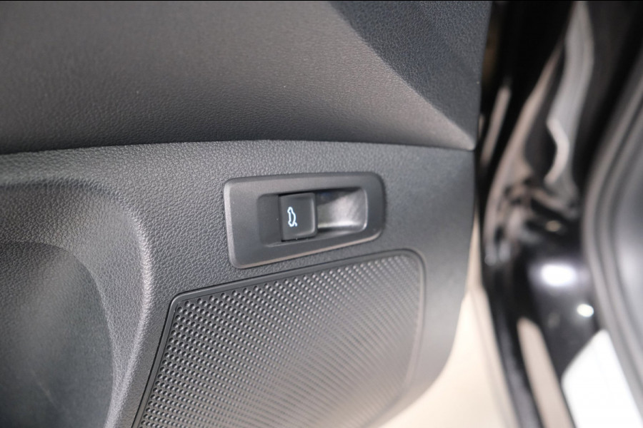 Škoda Karoq 1.5 TSI ACT Business Edition Plus - N.A.P. Airco, Cruise, PDC, Navi, Stoelverwarming, Carplay, Virtueel display.