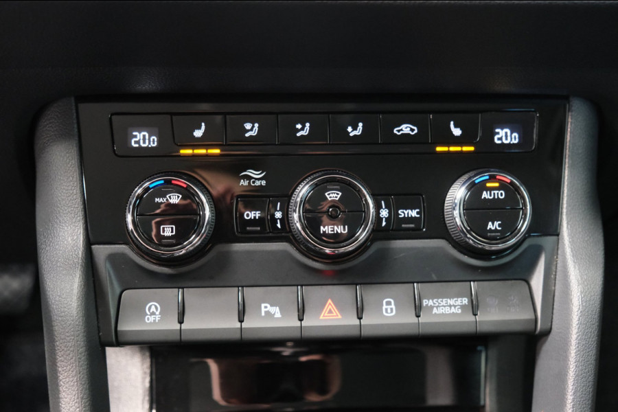 Škoda Karoq 1.5 TSI ACT Business Edition Plus - N.A.P. Airco, Cruise, PDC, Navi, Stoelverwarming, Carplay, Virtueel display.
