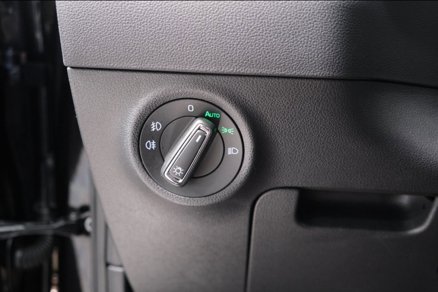 Škoda Karoq 1.5 TSI ACT Business Edition Plus - N.A.P. Airco, Cruise, PDC, Navi, Stoelverwarming, Carplay, Virtueel display.