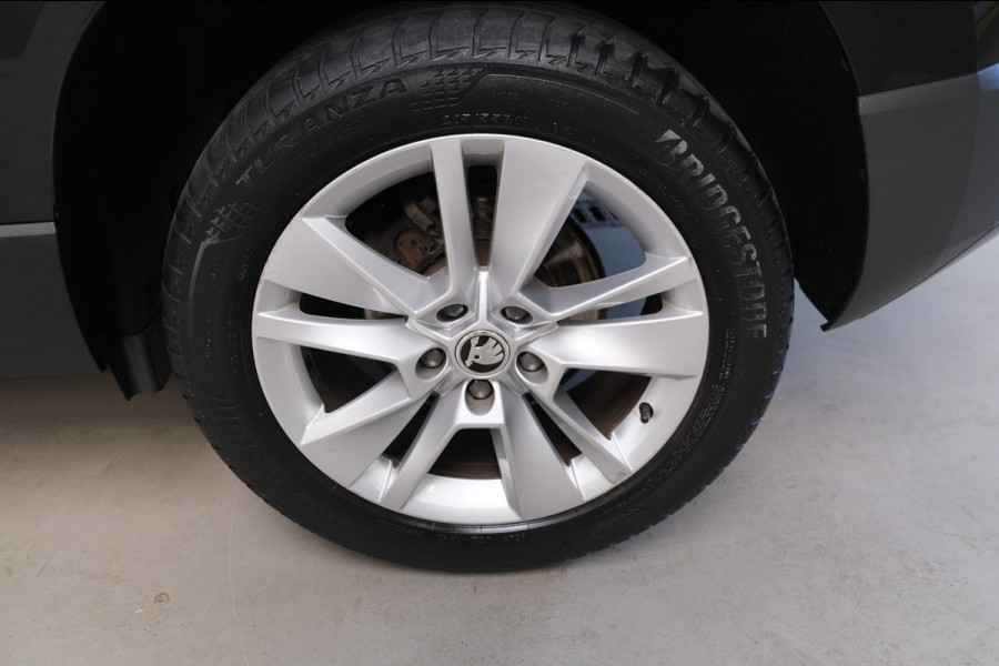 Škoda Karoq 1.5 TSI ACT Business Edition Plus - N.A.P. Airco, Cruise, PDC, Navi, Stoelverwarming, Carplay, Virtueel display.