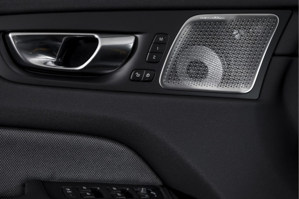 Volvo XC60 2.0 T8 Plug-in-hybrid AWD Polestar Engineered - Facelift MY26 | Bowers & Wilkins | Dig.Cockpit | Adapt.Cruise | Stoel+-Stuurverw. | PDC | 360 Camera | NAV + App.Connect + NAV | ECC | LM 22" | 2681
