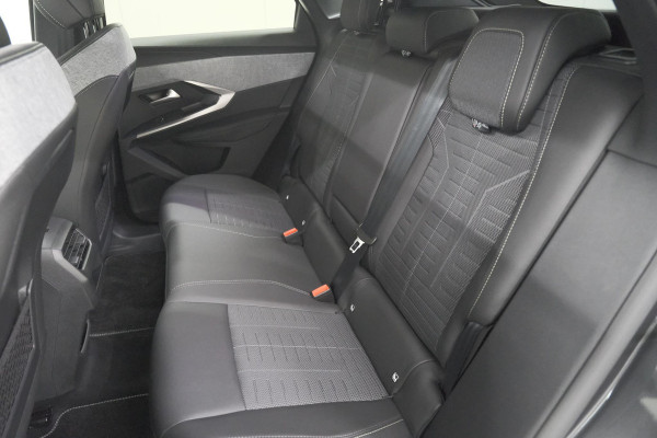 Peugeot E-3008 GT Avantage 210 73 kWh | Schuif-/Kanteldak | Warmtepomp | 360 Vision & Drive Plus Pack | Elektrische Kofferklep