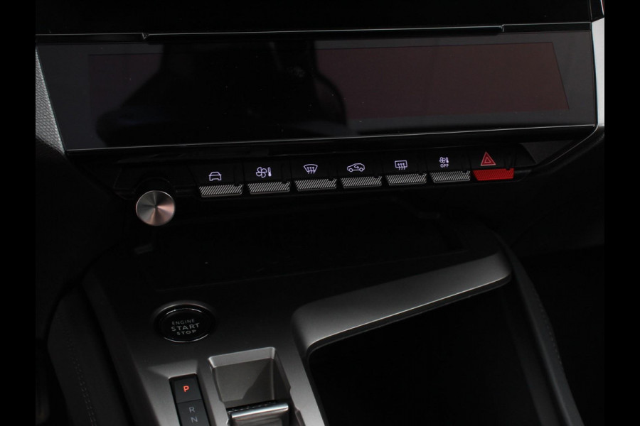 Peugeot 408 1.2 PureTech 130pk Automaat Allure Pack Electrische stoelverstelling LV stoelverwarming Camera Navigatie Climate Control Dab Led Parkeer sensoren Apple Carplay/ Android Auto