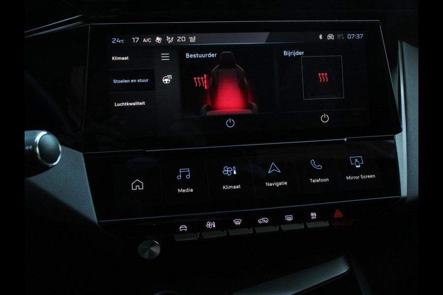 Peugeot 408 1.2 PureTech 130pk Automaat Allure Pack Electrische stoelverstelling LV stoelverwarming Camera Navigatie Climate Control Dab Led Parkeer sensoren Apple Carplay/ Android Auto