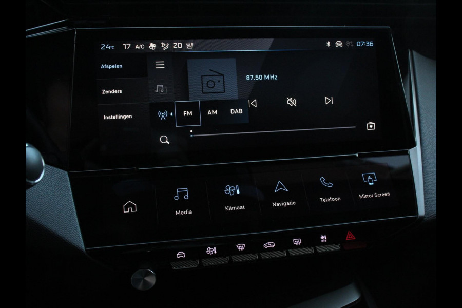 Peugeot 408 1.2 PureTech 130pk Automaat Allure Pack Electrische stoelverstelling LV stoelverwarming Camera Navigatie Climate Control Dab Led Parkeer sensoren Apple Carplay/ Android Auto