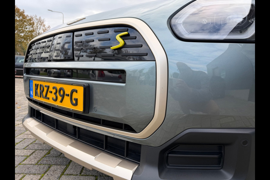 MINI Countryman SE ALL4 Favoured XL 66.5 kWh, 20 inch, Trekhaak, FULL OPTIONS!