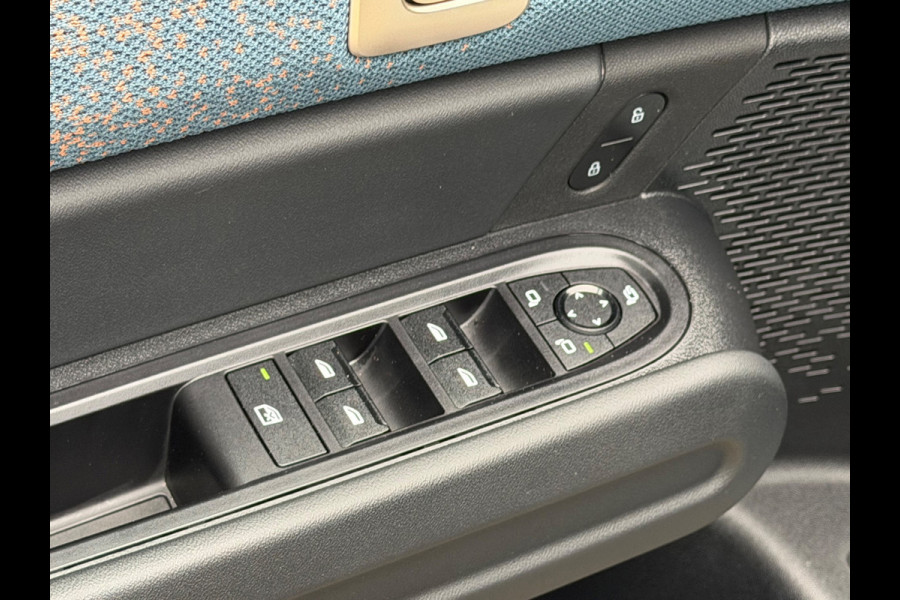 MINI Countryman SE ALL4 Favoured XL 66.5 kWh, 20 inch, Trekhaak, FULL OPTIONS!