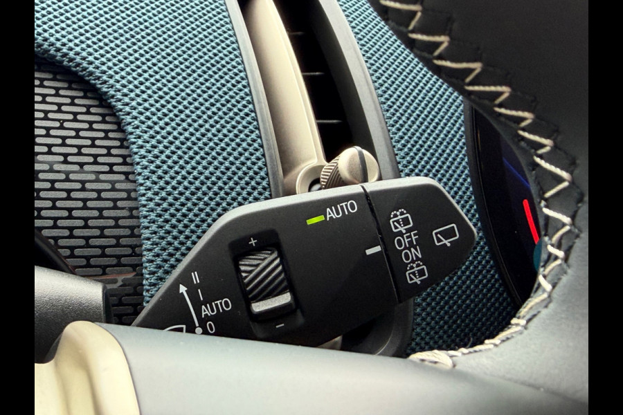 MINI Countryman SE ALL4 Favoured XL 66.5 kWh, 20 inch, Trekhaak, FULL OPTIONS!