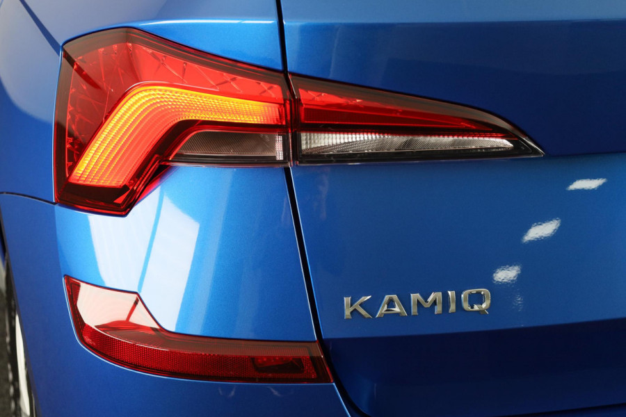 Škoda Kamiq Business Edition 1.0 TSI 115 pk 6 versn. Hand | Trekhaak | Stoelverwarming | Achteruitrijcamera |Apple CarPlay | Android Auto