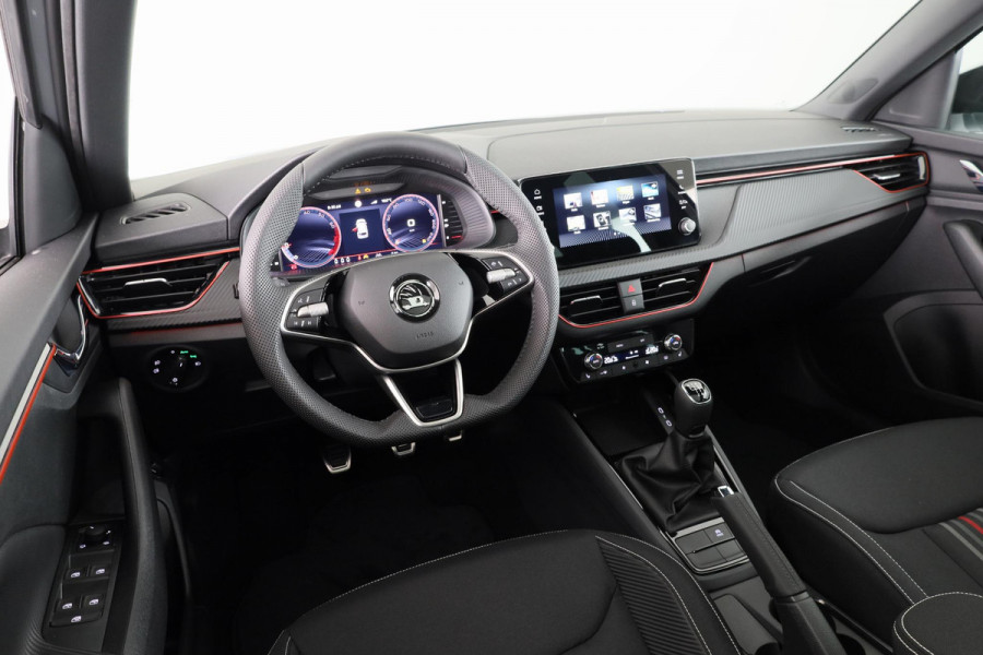 Škoda Kamiq Monte Carlo 1.0 TSI 115 pk | Led Matrix | Winter pakket | Panoramadak | Achteruitrijcamera