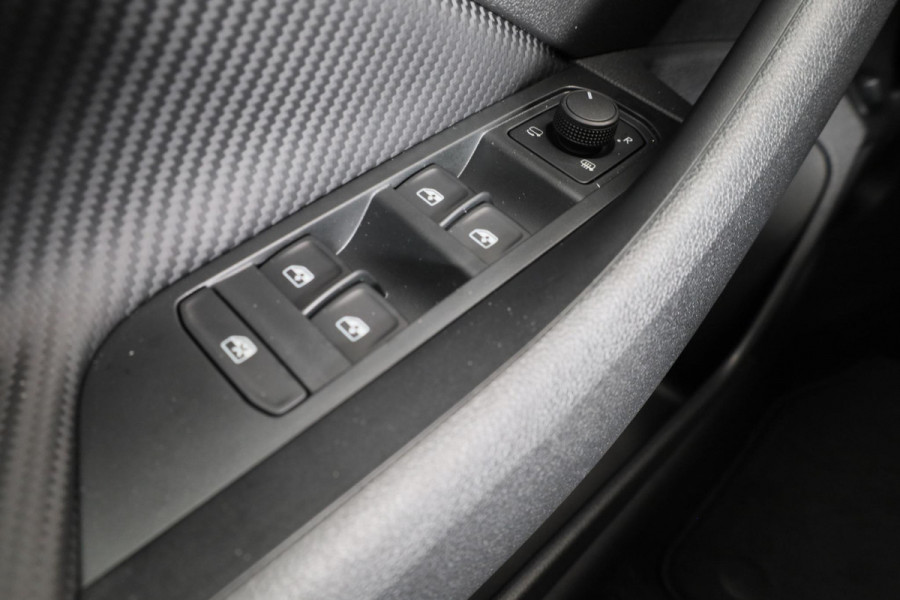 Škoda Kamiq Monte Carlo 1.0 TSI 115 pk | Led Matrix | Winter pakket | Panoramadak | Achteruitrijcamera