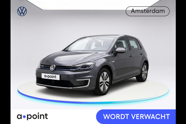 Volkswagen e-Golf E-DITION 136 pk | Warmtepomp | Navigatie | Parkeersensoren | Adaptieve cruise control | Hill hold | LED koplampen | Sperdifferentieel |