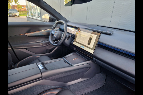 Lynk & Co 08 1.5 More /200 km WLTP /Direct beschikbaar.