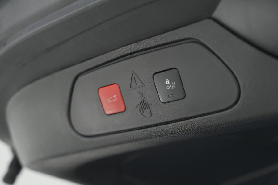Opel Grandland 1.6 Turbo Plug-In Hybrid Level 4 | BOMVOL! | Trekhaak | Elektrische Kofferklep | Adaptieve Cruise Control | Leerpakket