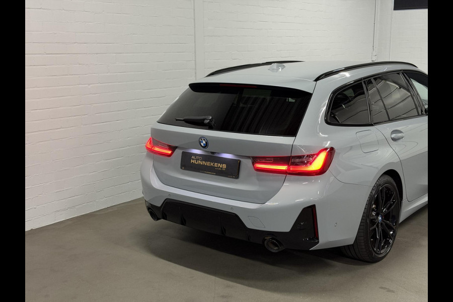 BMW 3 Serie Touring 330e M-Sportpakket | Adapt. Cruise | Stoelverwarming | Sfeerverlichting | Dodehoek | Memory | Head up | Matrix led |