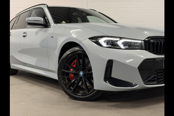 BMW 3 Serie Touring 330e M-Sportpakket | Adapt. Cruise | Stoelverwarming | Sfeerverlichting | Dodehoek | Memory | Head up | Matrix led |