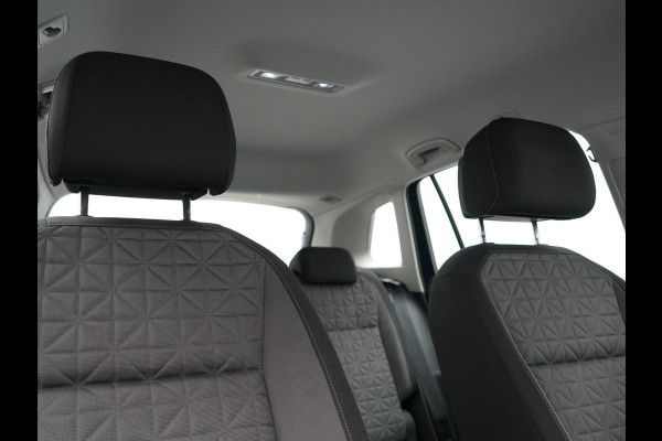 Volkswagen Tiguan 1.4 TSI eHybrid Life PHEV 245pk Dealer O.H. | SOH 97,6% | Trekhaak Af Fabriek | Adaptive Cruise | 360 Camera | IQ Light | Stoelen & Stuur Verwarmd | Keyless | BLIS | Apple Carplay | Navigatie | DAB | Plug In Hybrid |
