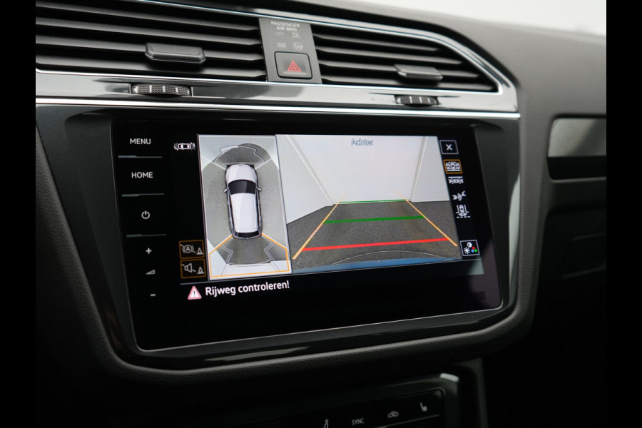 Volkswagen Tiguan 1.4 TSI eHybrid Life PHEV 245pk Dealer O.H. | SOH 97,6% | Trekhaak Af Fabriek | Adaptive Cruise | 360 Camera | IQ Light | Stoelen & Stuur Verwarmd | Keyless | BLIS | Apple Carplay | Navigatie | DAB | Plug In Hybrid |